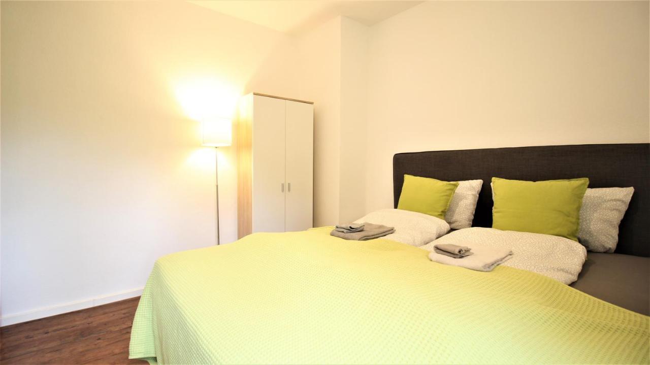 Zentral Wohnen - Inkl. Privatem Stellplatz Apartment Вюрцбург Екстериор снимка