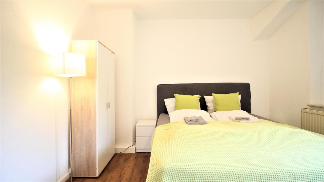 Zentral Wohnen - Inkl. Privatem Stellplatz Apartment Вюрцбург Екстериор снимка